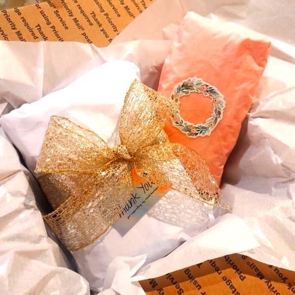 What to expect when you shop my closet! - Picture 6 of 12